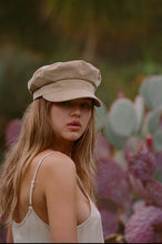 Load image into Gallery viewer, Dunes Cap - Nude
